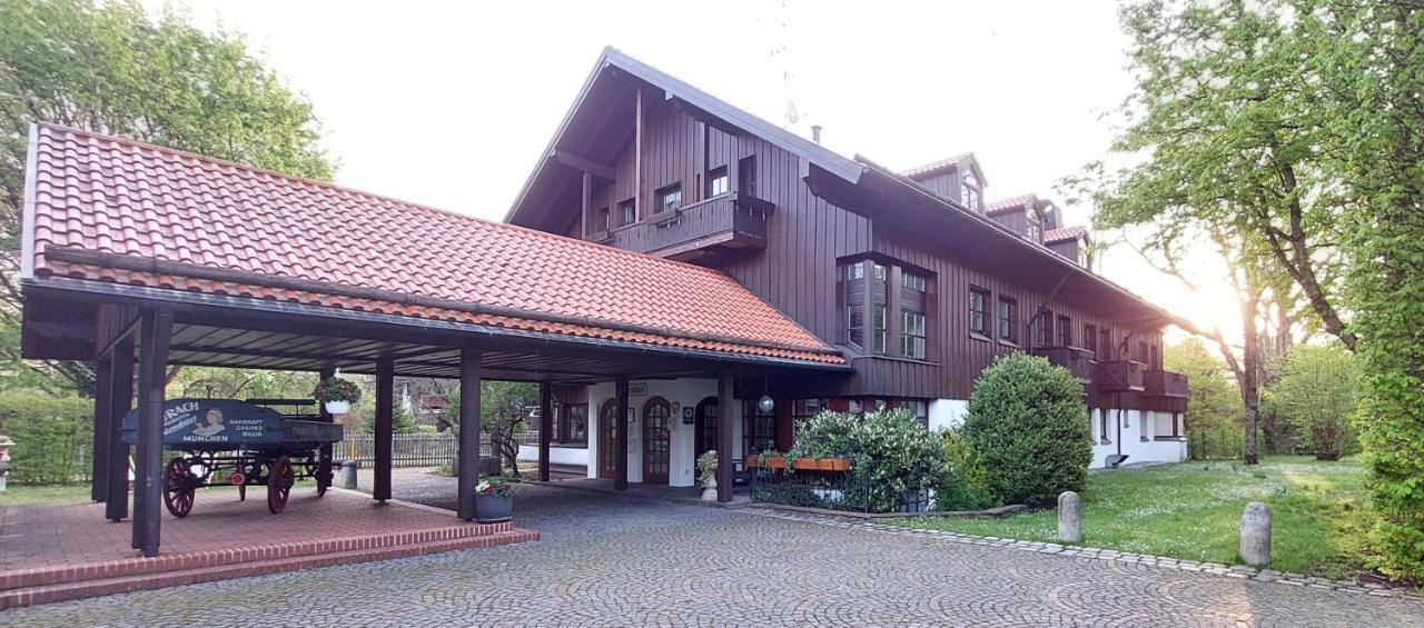 Hotel Schrenkhof Unterhaching Exterior foto