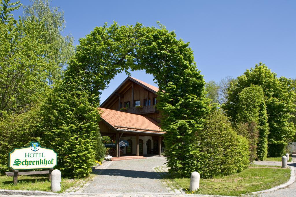 Hotel Schrenkhof Unterhaching Exterior foto
